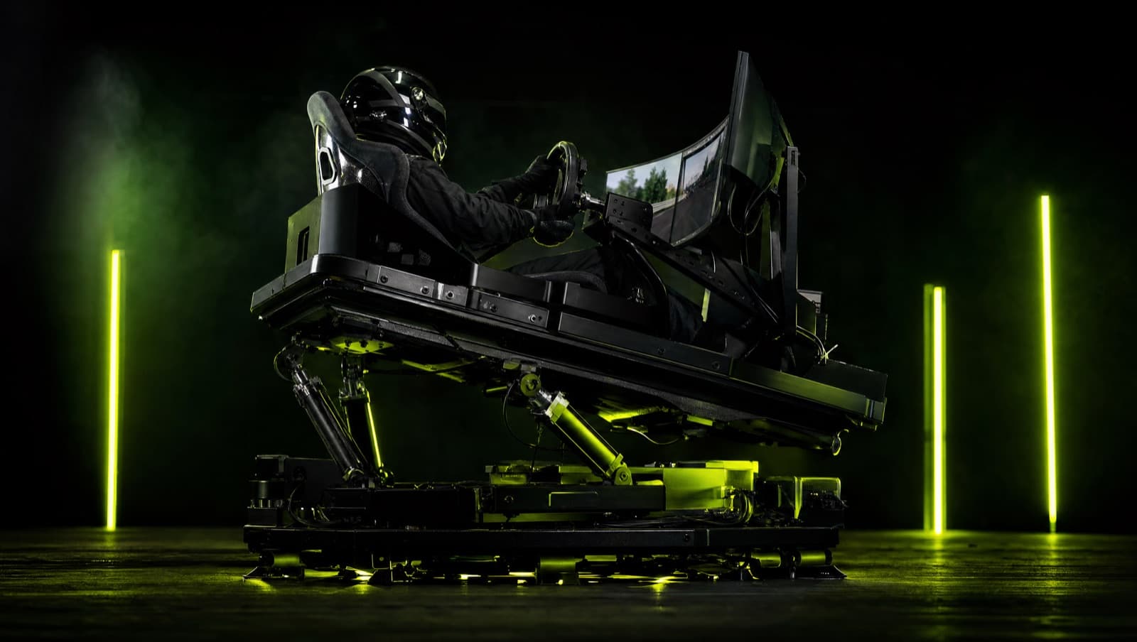 Motion Simulator vs Haptics: What Actually Makes Sim Racing Feel Real?